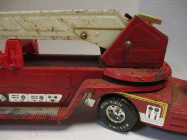 Old Nylint Metal Muscle Metal Toy Fire Dept. Ladder Truck - 5