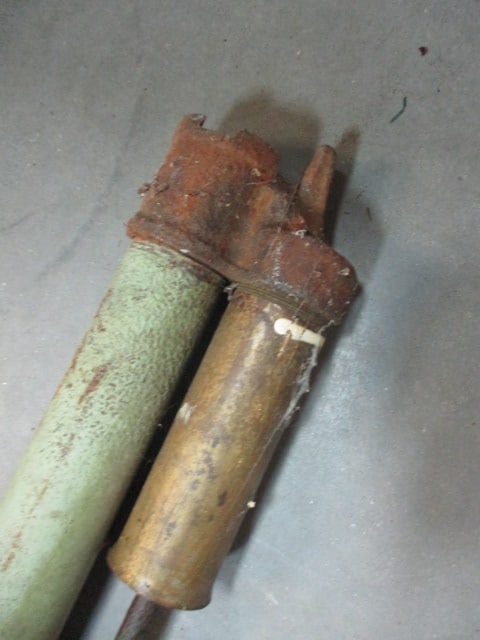 Old No. 6 Lever Action Barrel Pump with Cast Iron Head - 3