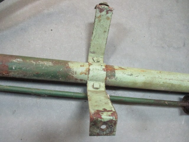 Old No. 6 Lever Action Barrel Pump with Cast Iron Head - 4