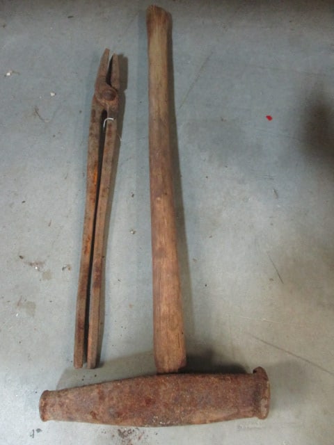 Wood Handle Blacksmith Cross Peen Sledge Forging Hammer and Pair of Blacksmith Tongs (1 of 3)