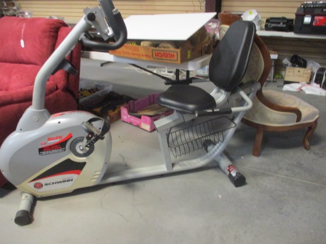 Schwinn 240 Biofit Comfort Exercise Bike (1 of 8)