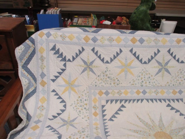 Star Patchwork Quilt - 4