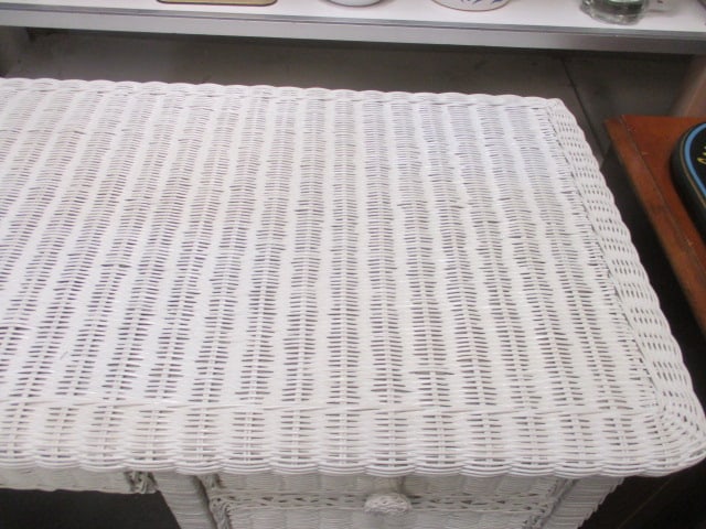 White Wicker 4 Drawer Desk & Chair - 3