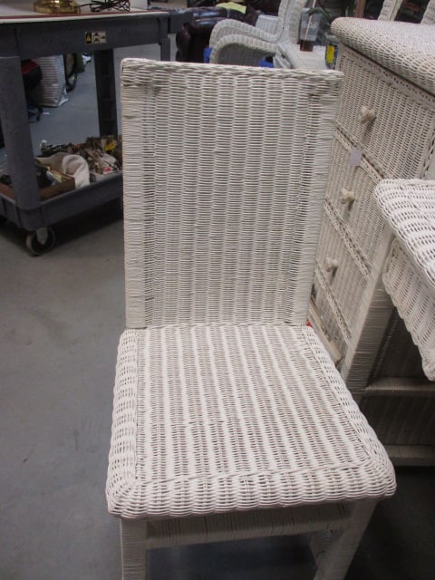 White Wicker 4 Drawer Desk & Chair - 8