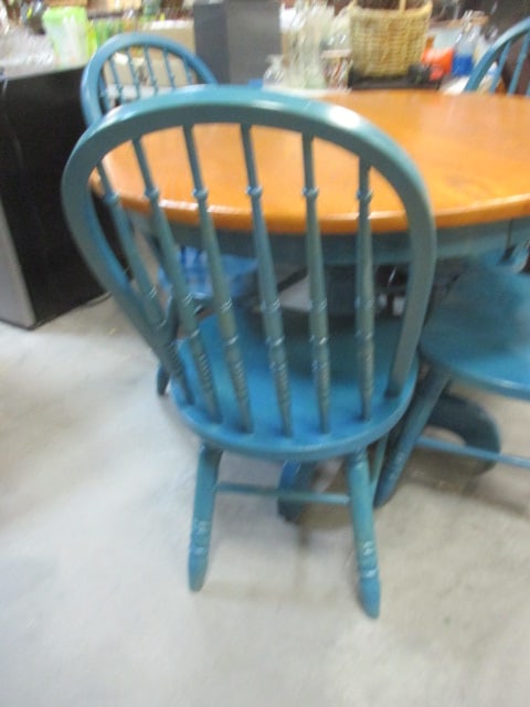 Pedestal Turquoise Painted Dining Set w/4 Chairs - 8