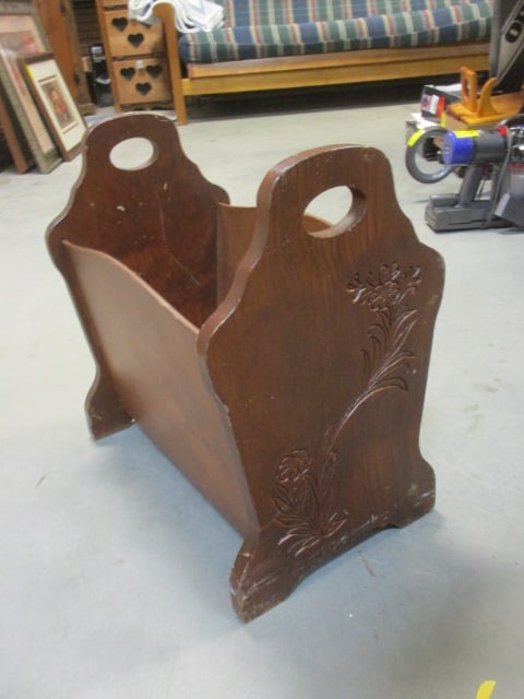 Wood Magazine Rack (1 of 5)