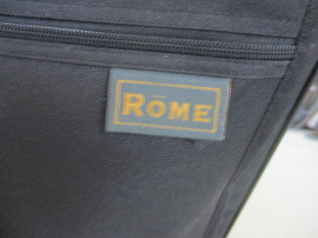 Rome Black Rolling Carry On Suitcase - 2