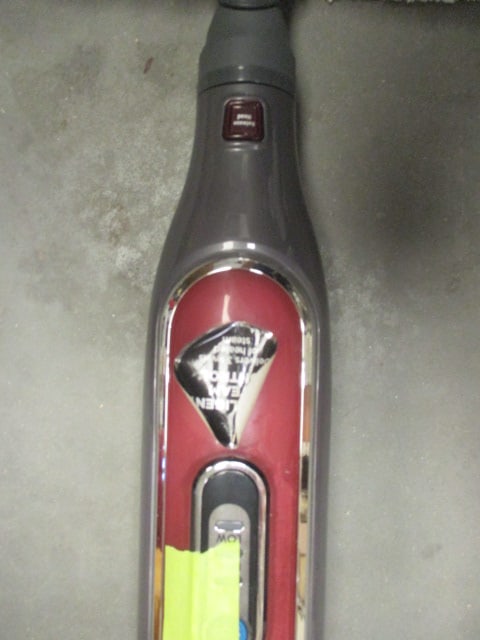 Shark Floor Upright Steamer - 4