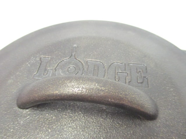 Lodge Cast Iron Small Dutch Oven - 2