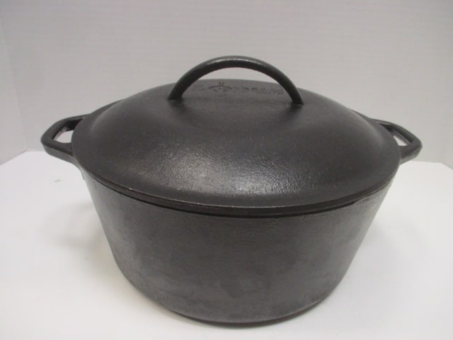 Lodge Cast Iron Large Dutch Oven: .