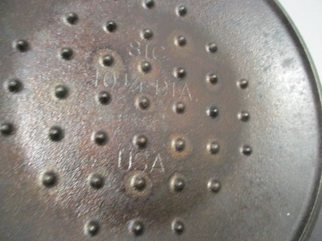 Lodge Cast Iron Large Dutch Oven - 3