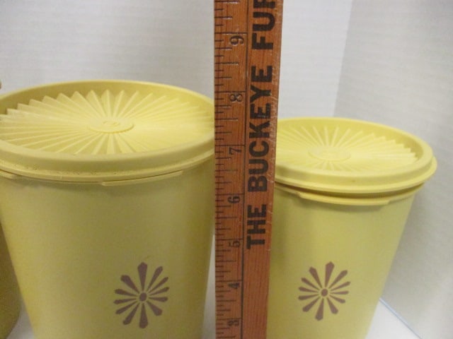 Tupperware Vtg. Yellow 4 PC Canister Set - 10