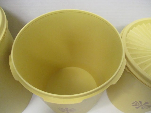 Tupperware Vtg. Yellow 4 PC Canister Set - 5
