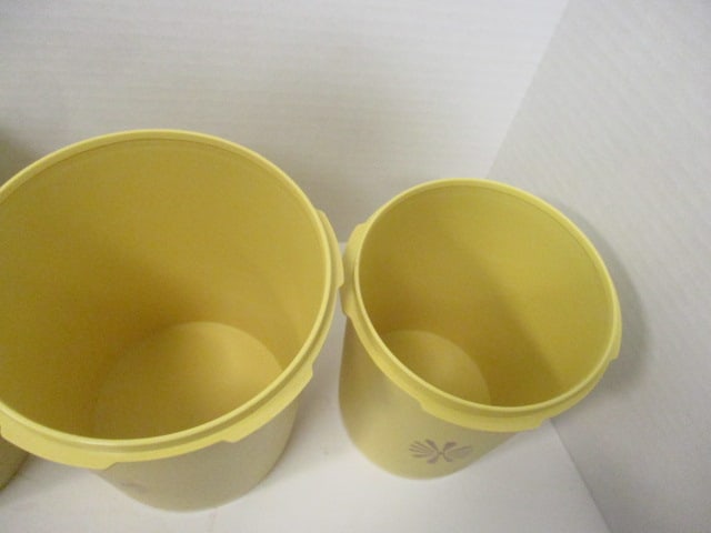 Tupperware Vtg. Yellow 4 PC Canister Set - 7