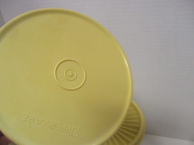 Tupperware Vtg. Yellow 4 PC Canister Set - 9