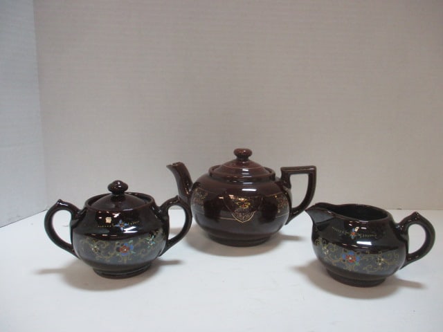 Japanese 3 PC Tea Set: See all pictures (Lid is broken inside & Creamer has chip at spout)