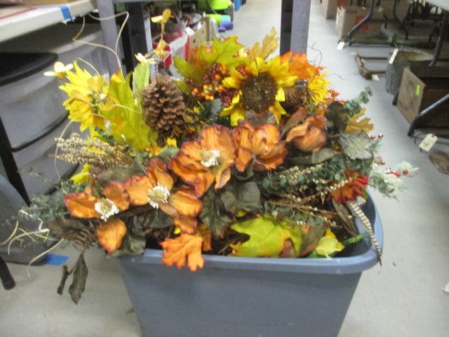 Faux Florals & Wreaths