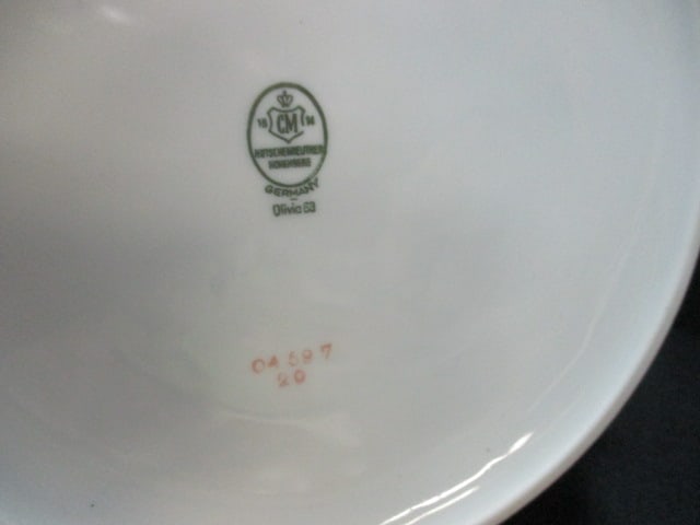 White Porcelain Serving Tureen w/Gold Greek Key Trim - 4