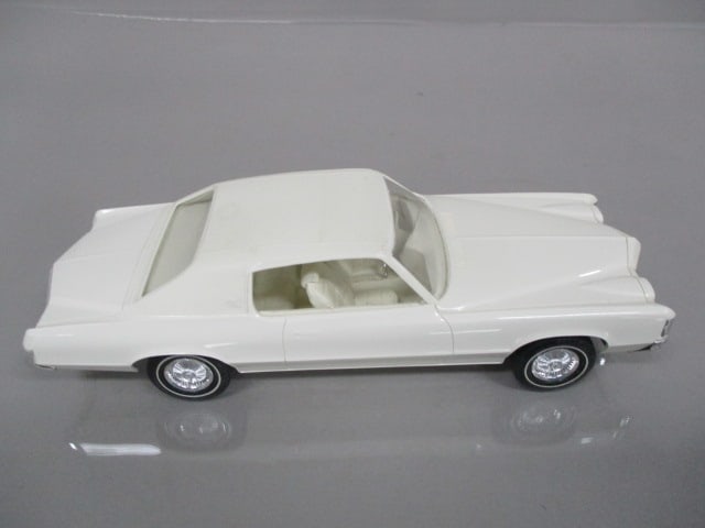 1972 Pontiac Grand Prix Dealer Promo - 5