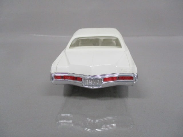 1972 Pontiac Grand Prix Dealer Promo - 6