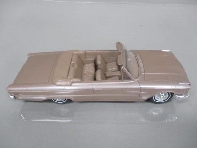 1963 Ford Galaxie 500 XL Convertible Dealer Promo - 6