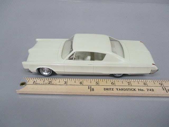 1967 Chrysler 300 Dealer Promo - 9