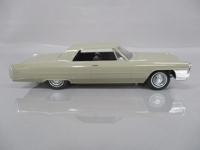 1965 Cadillac Coupe Deville Friction Dealer Promo - 4
