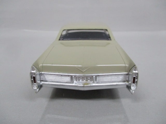1965 Cadillac Coupe Deville Friction Dealer Promo - 6