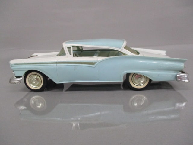 1957 Ford Fairlane 500 Dealer Promo By AMT - 2
