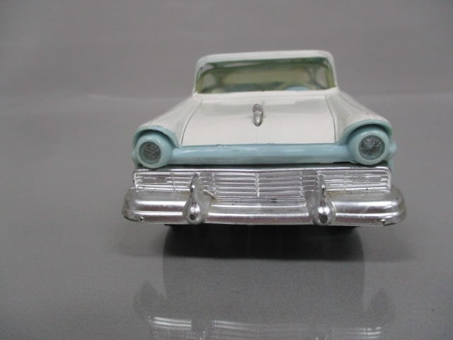 1957 Ford Fairlane 500 Dealer Promo By AMT - 3