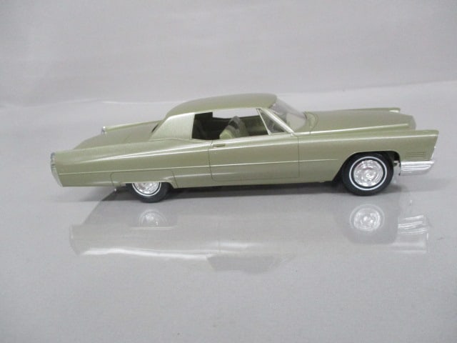 1967 Cadillac Coupe Deville Dealer Promo - 4