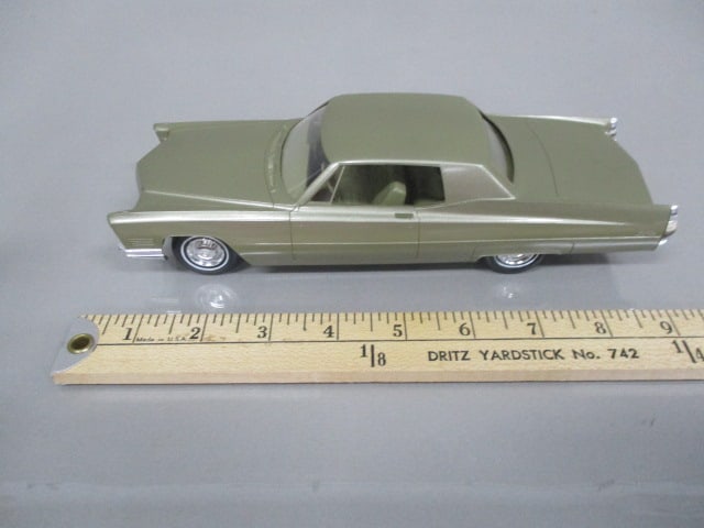 1967 Cadillac Coupe Deville Dealer Promo - 9