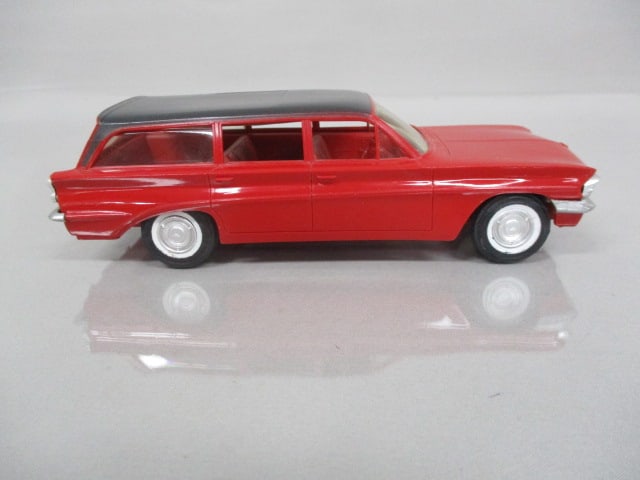 1961 Oldsmobile F-85 Station Wagon Friction Dealer Promo - 4