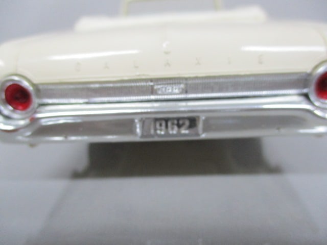 1962 Ford Galaxie 500 Sunliner Convertible Dealer Promo - 8