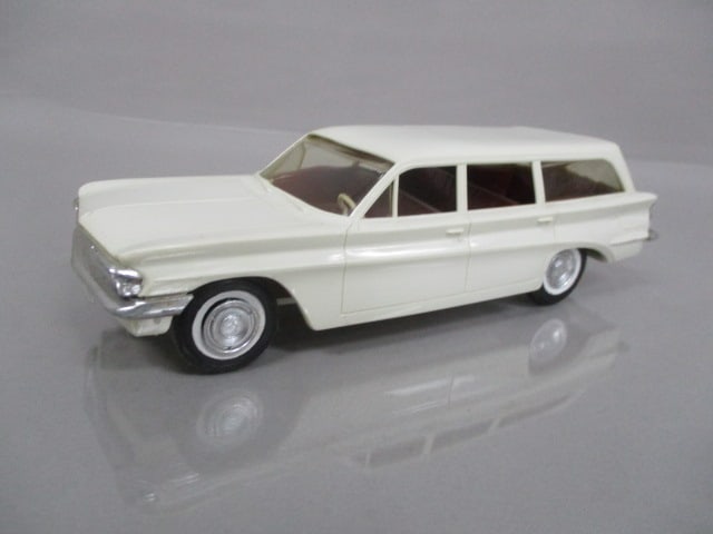 1961 Oldsmobile F-85 Station Wagon Friction Dealer Promo: By Johan