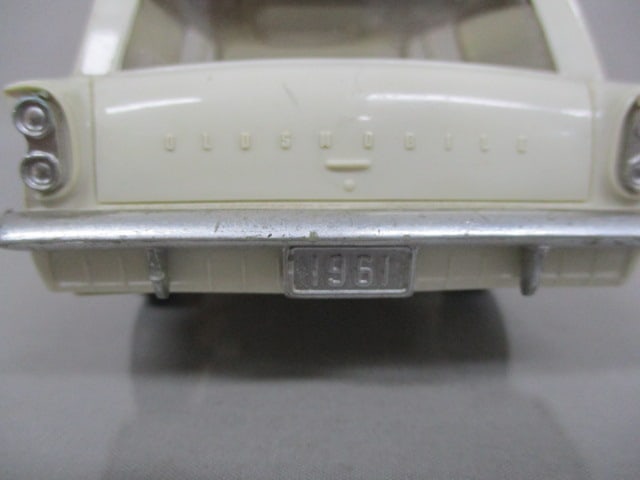 1961 Oldsmobile F-85 Station Wagon Friction Dealer Promo - 7