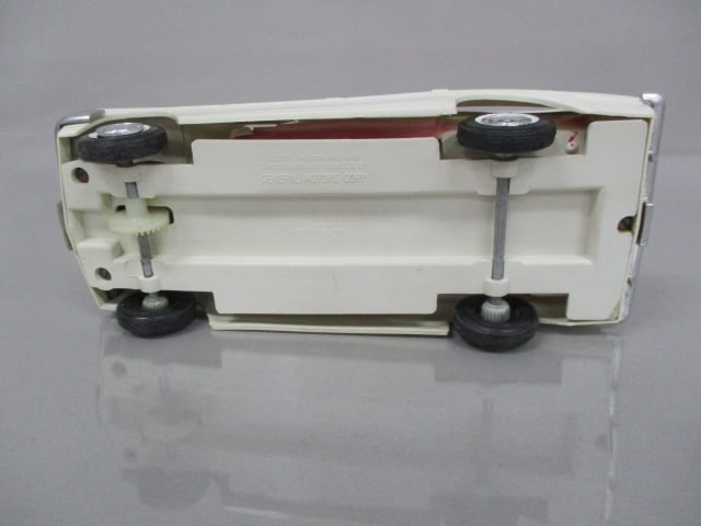 1961 Oldsmobile F-85 Station Wagon Friction Dealer Promo - 8