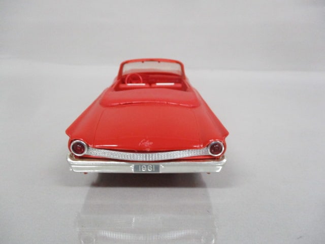 1961 Ford Galaxie Sunliner Convertible Dealer Promo - 7