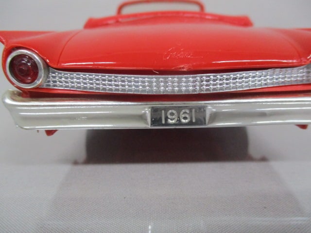 1961 Ford Galaxie Sunliner Convertible Dealer Promo - 8