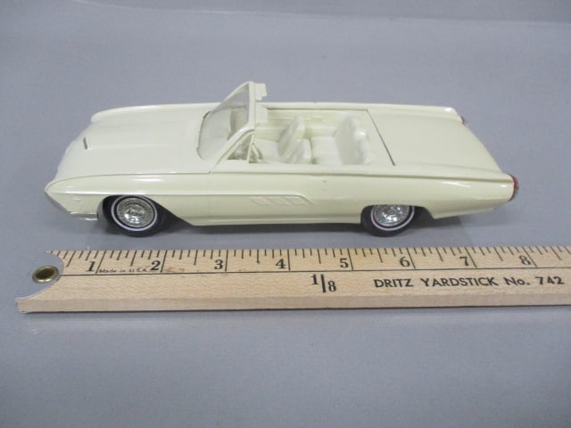 1963 Ford Thunderbird Convertible Dealer Promo - 10