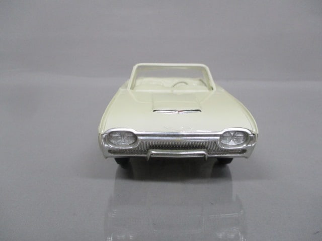 1963 Ford Thunderbird Convertible Dealer Promo - 4