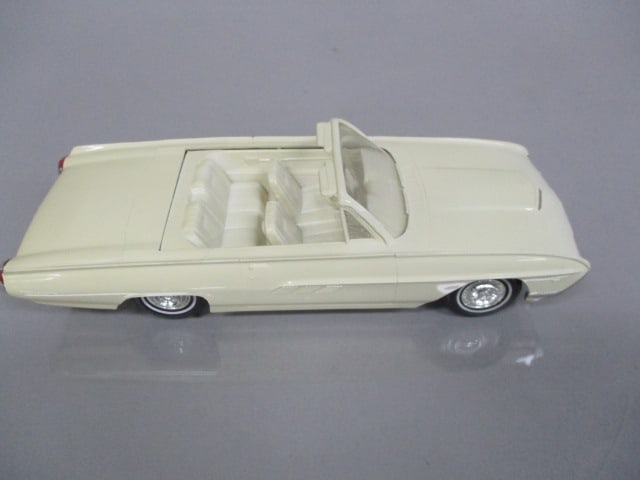 1963 Ford Thunderbird Convertible Dealer Promo - 6