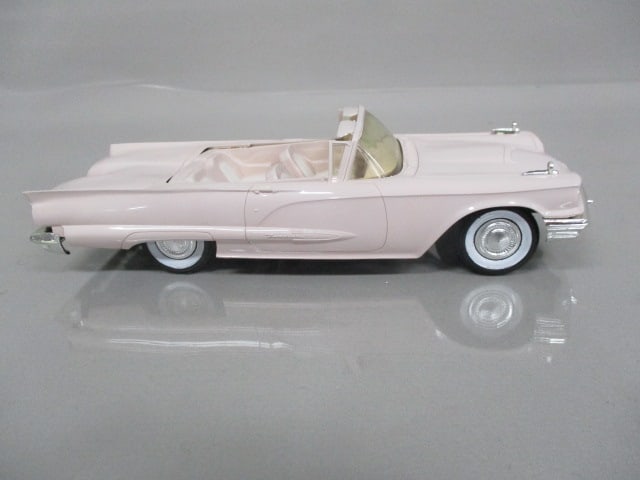 1969 Ford Thunderbird Convertible Friction Dealer Promo - 5
