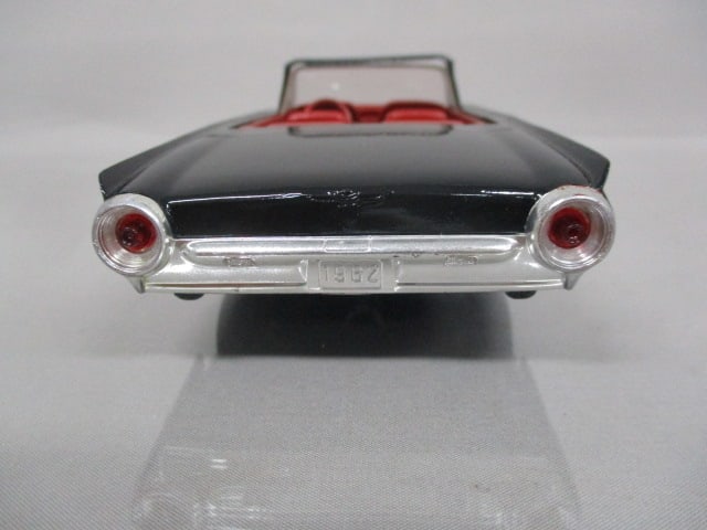 1962 Ford Thunderbird Convertible Dealer Promo - 7