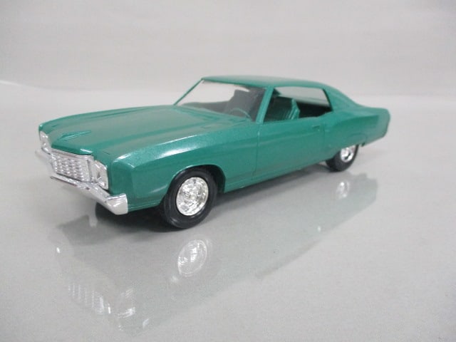 1972 Chevrolet Monte Carlo Dealer Promo: .