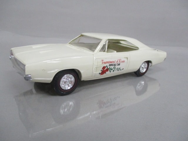 1968 Dodge Charger R/T Tournament of Roses Official Car Dealer Promo: Damage to Windshield Frame - See All Pictures