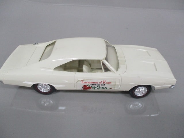 1968 Dodge Charger R/T Tournament of Roses Official Car Dealer Promo - 5