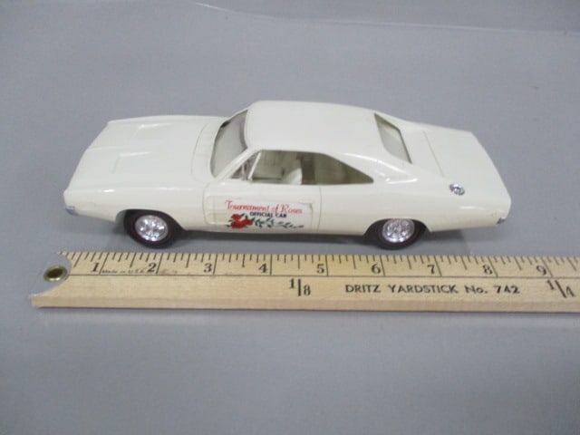 1968 Dodge Charger R/T Tournament of Roses Official Car Dealer Promo - 9