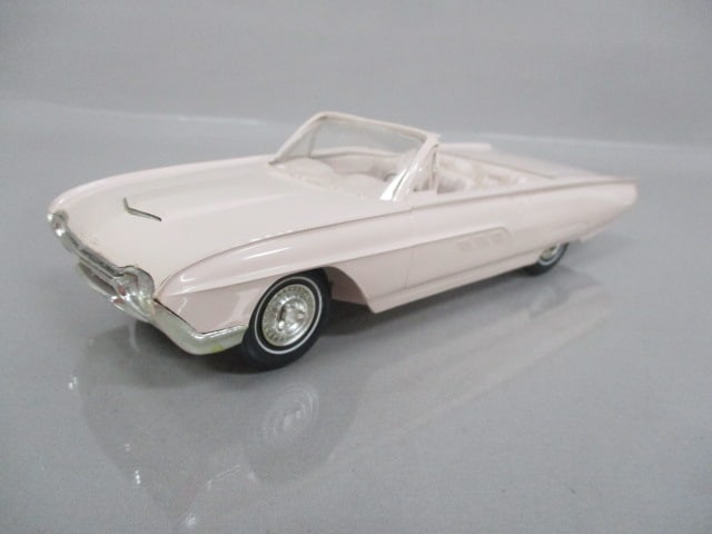 1963 Ford Thunderbird Convertible Dealer Promo: Damage To Windshield Frame - See All Pictures