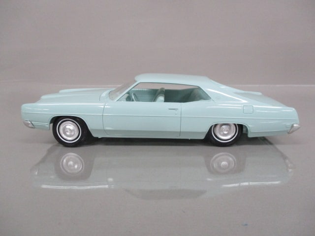 1969 Ford Galaxie 429 Dealer Promo - 2